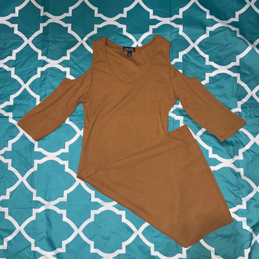 ‼️DEAL‼️ Cute Tan dress